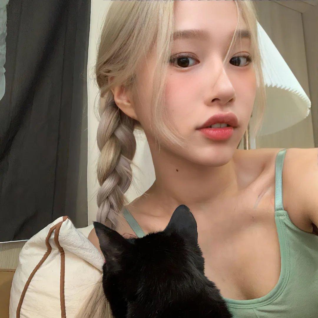 金发奇女